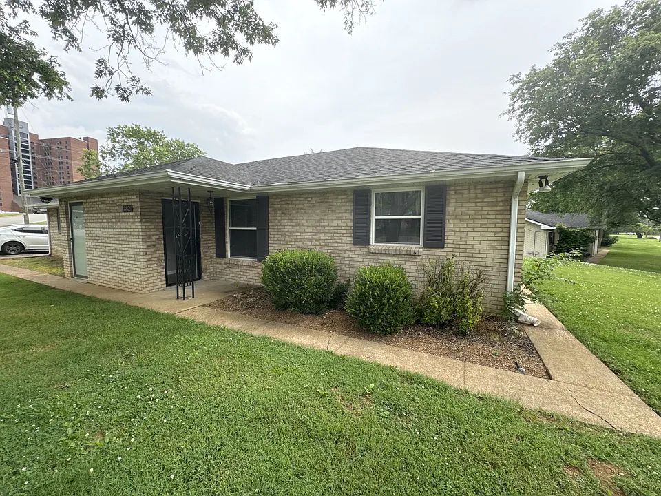 382 Monaco Dr