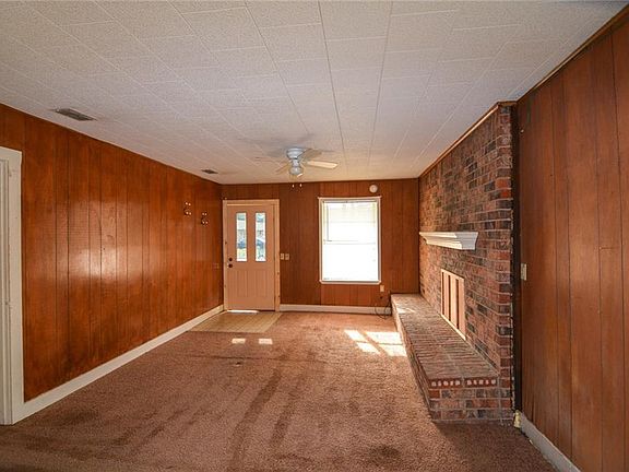4th image of 851 N Cain St