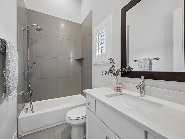 14971 Oak St — Photo 12