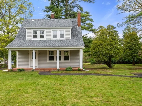 118 County Rd, East Freetown, MA 02717