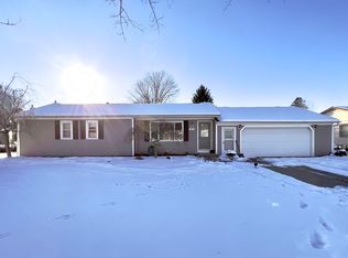 481 Adapointe Ct SE, Ada, MI 49301