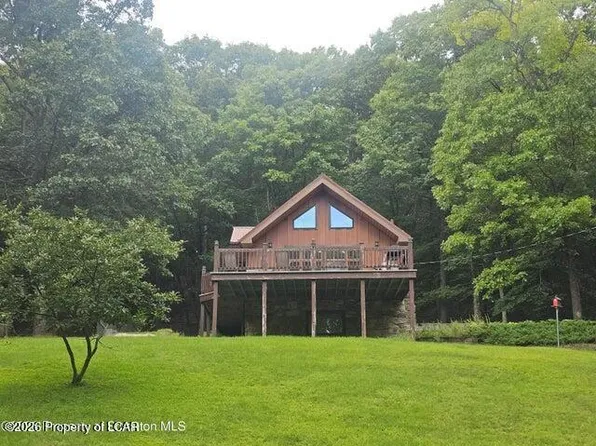 520 Snowflake Ln, Shickshinny, PA 18655
