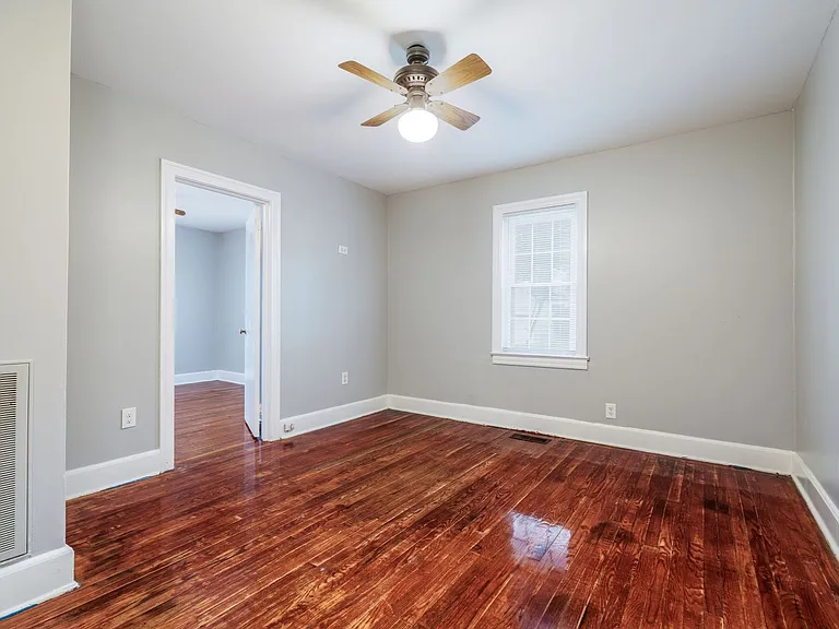 5744 Hoover Ave — Photo 10