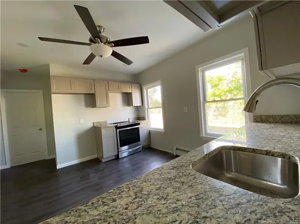 94 Westland St Floor 1, Hartford, CT 06120