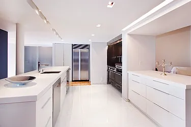 Rented by Optimar International Realty