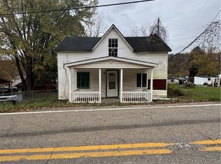 50128 4th St, Saint Clairsville, OH 43950