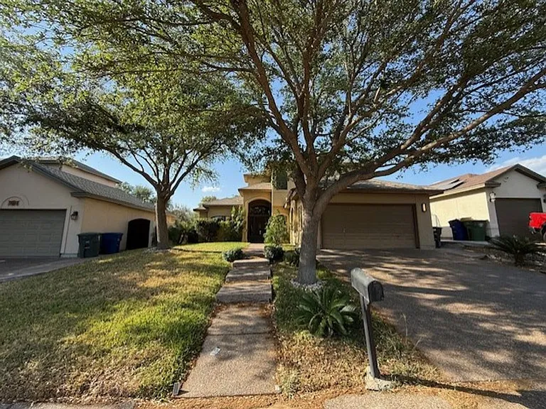 2912 Sundance Loop — Photo 1