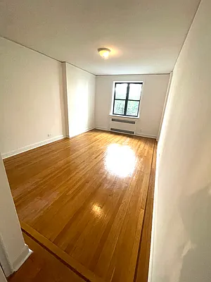 Rented by JMG Properties | media 7