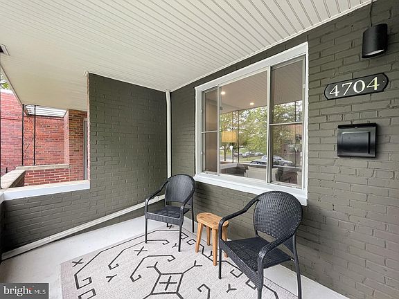 4th image of 4704 8th St NE