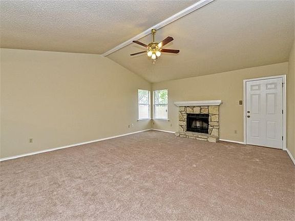 4th image of 9907 Woodshire Dr