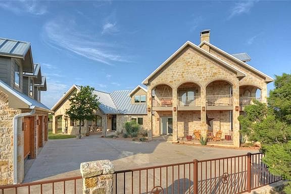 3rd image of 60 Green Briar Ct