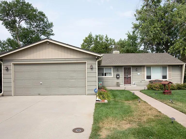 3401 S Glencoe St — Photo 3