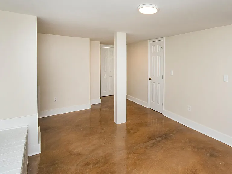935 Victory Dr SW #B — Photo 15