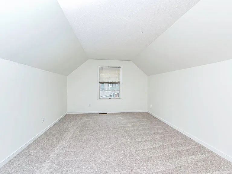 10504 Moorwood Ridge Cir — Photo 19