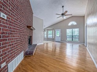 1700 Riata Dr, Woodway, TX 76712