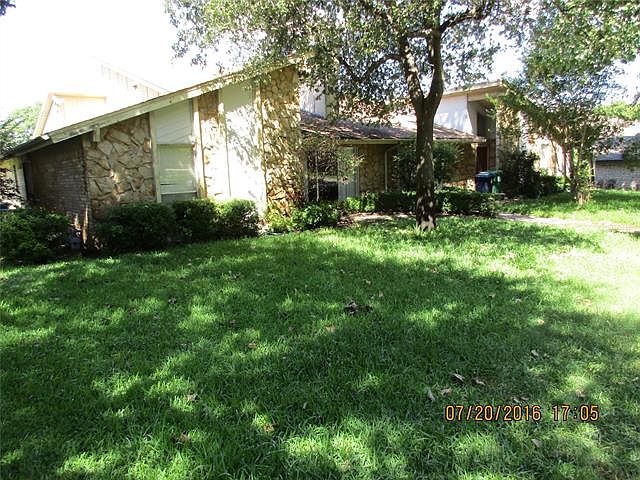 1st image of 202 Hollyhill Ln #202