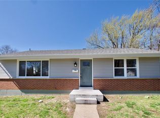 1 Mission Ct, Saint Charles, MO 63301
