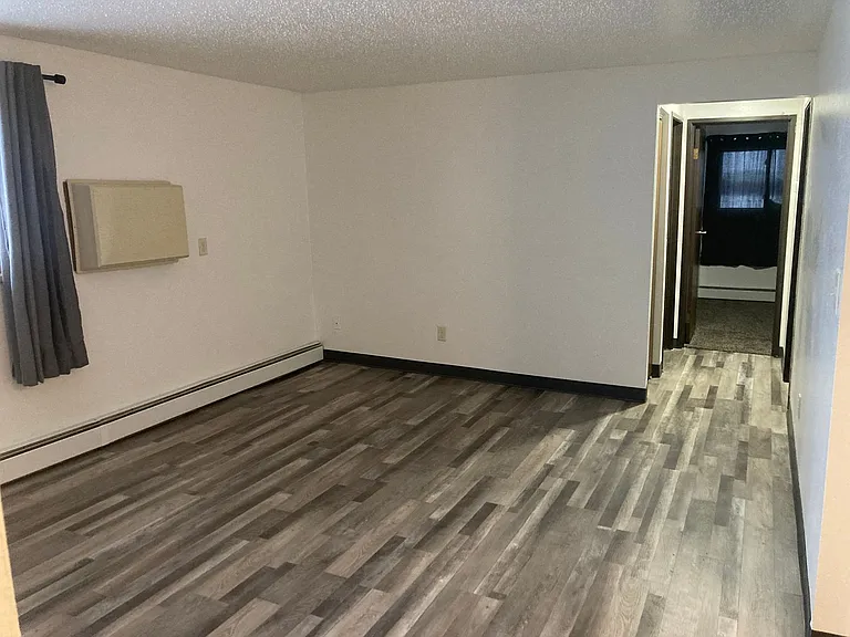 312 12th Ave NW — Photo 9