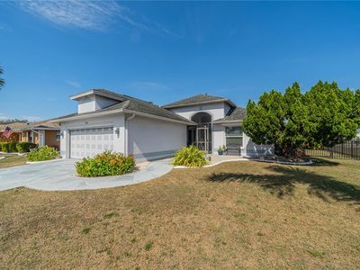 227 N Brockfield Dr, Sun City Center, FL, 33573