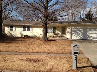 3337 SW James St, Topeka, KS 66614