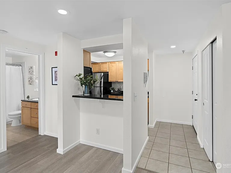 1124 N 92nd St #104 — Photo 7