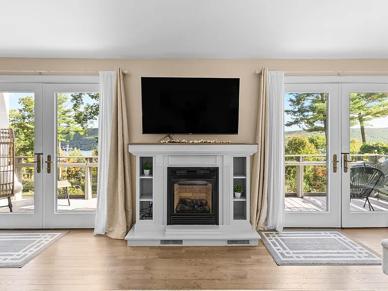 6 Harbour Ln — Photo 22