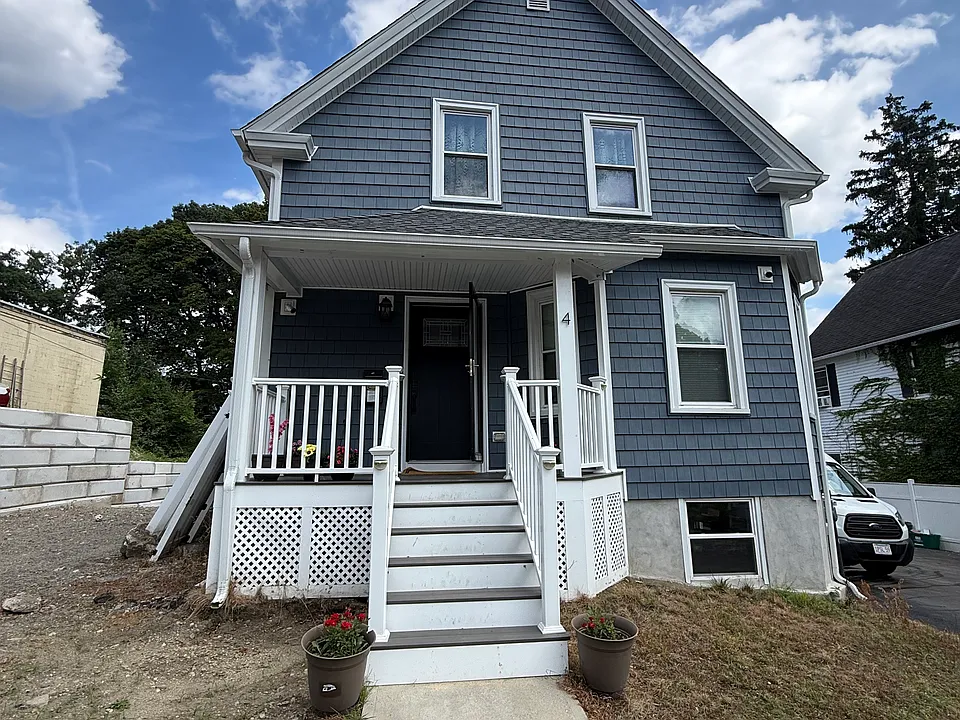 4 Geneva St