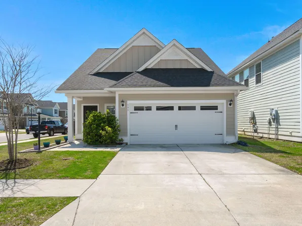 546 Alderly Dr, Moncks Corner, SC 29461