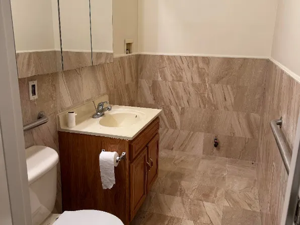 118-82 Metropolitan Avenue image 23 of 35