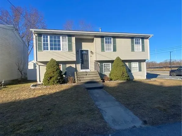 46 Macondray St, Cumberland, RI 02864