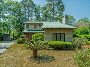 930 Lakeview Dr, Blackshear, GA 31516