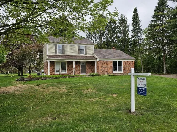 35963 Fair Oaks Ct, Farmington Hills, MI 48331