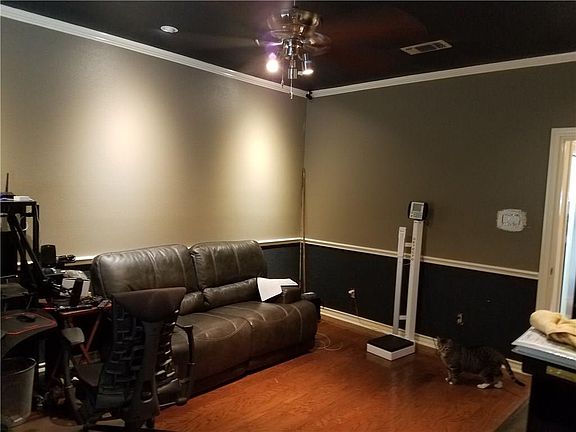 5th image of 904 Highland Dr