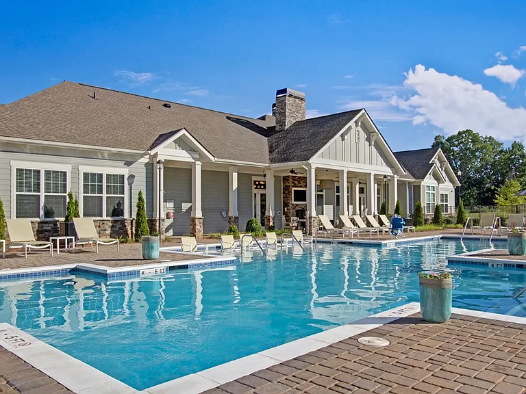 York Woods at Lake Murray Apartment Homes — Photo 12