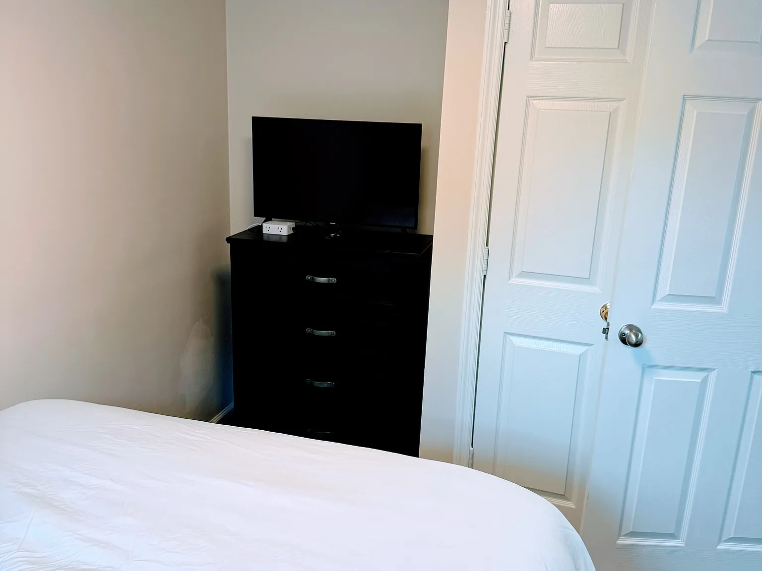 1 bed, 680 sqft, $1,500 — Photo 3
