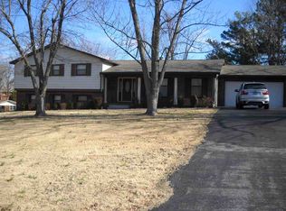 170 Jessamine Dr, Paducah, KY 42001