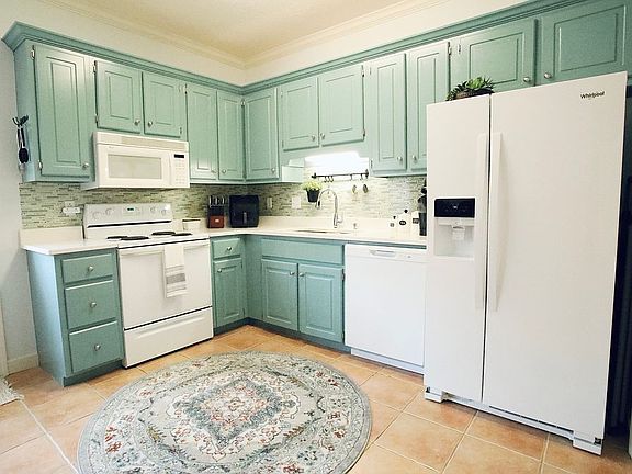 5th image of 2109 Harris Dr Unit 24