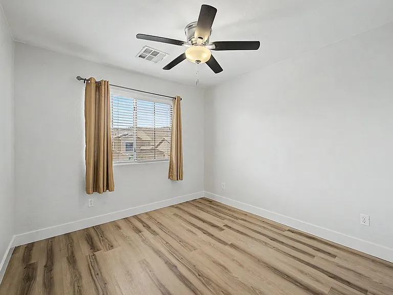5924 W Park View Ln — Photo 24