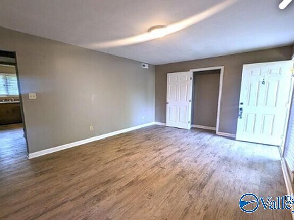 4th image of 9008 Mahogany Row SE