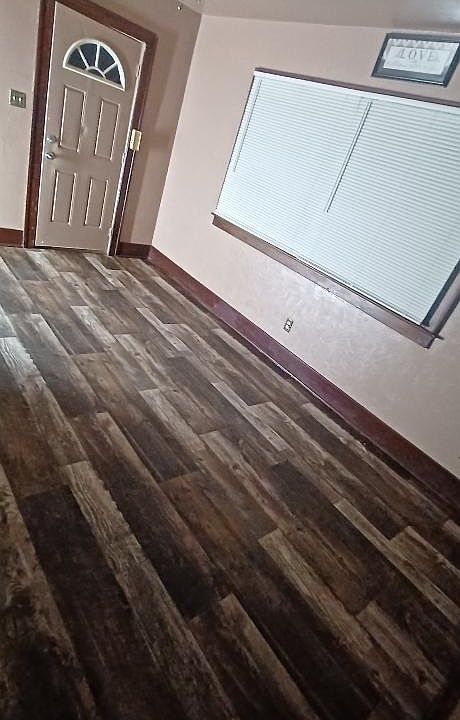 1st image of 2126 Robinwood Ave