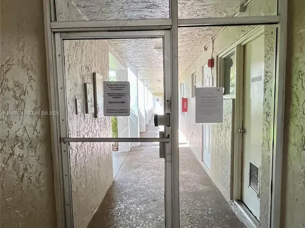 1200 NW 87th Ave APT 413, Pompano Beach, FL 33071
