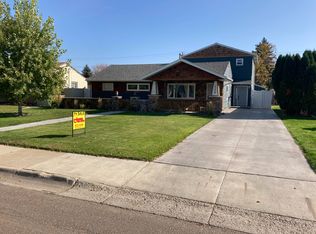 120 10th Ave SW, Sidney, MT 59270