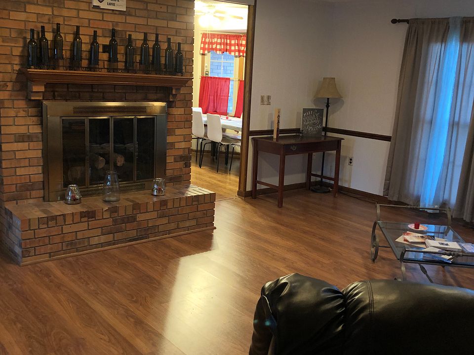 1st image of 634 W Sherrod Ave