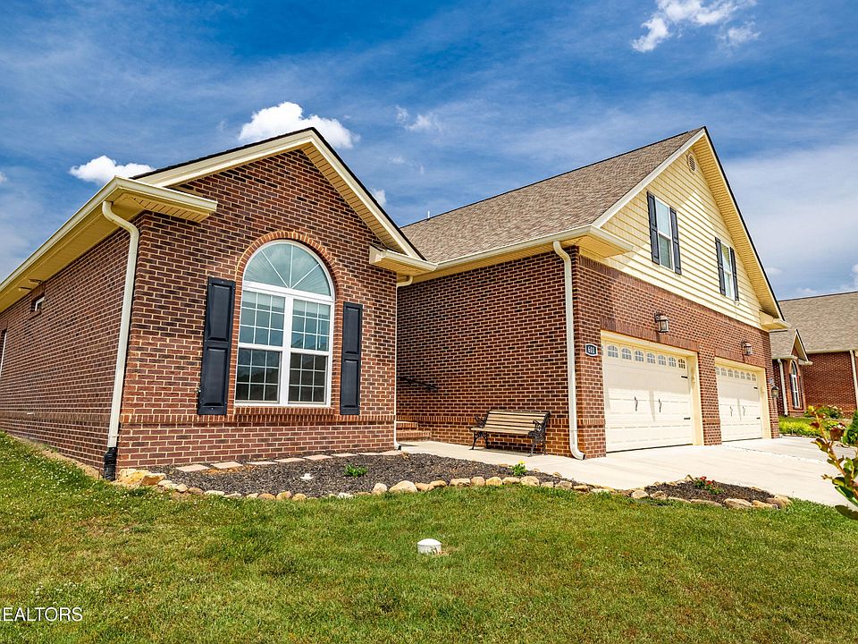 1st image of 601 Mountain View Villas Way