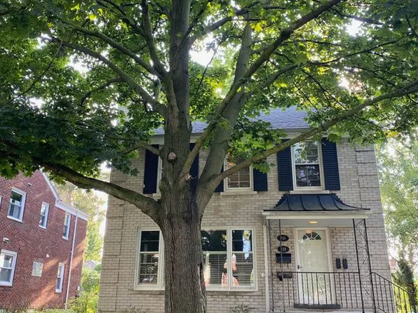737 Harcourt Rd, Grosse Pointe, MI 48230