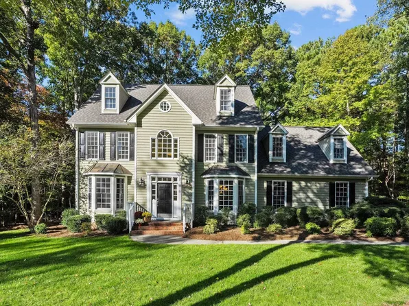 6 Hunters Green Ct, Durham, NC 27712