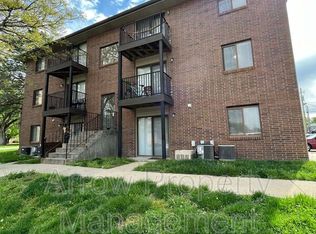 3405 Holdrege St #204, Lincoln, NE 68503