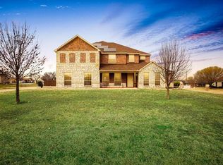 101 Goff Dr, Fate, TX 75189