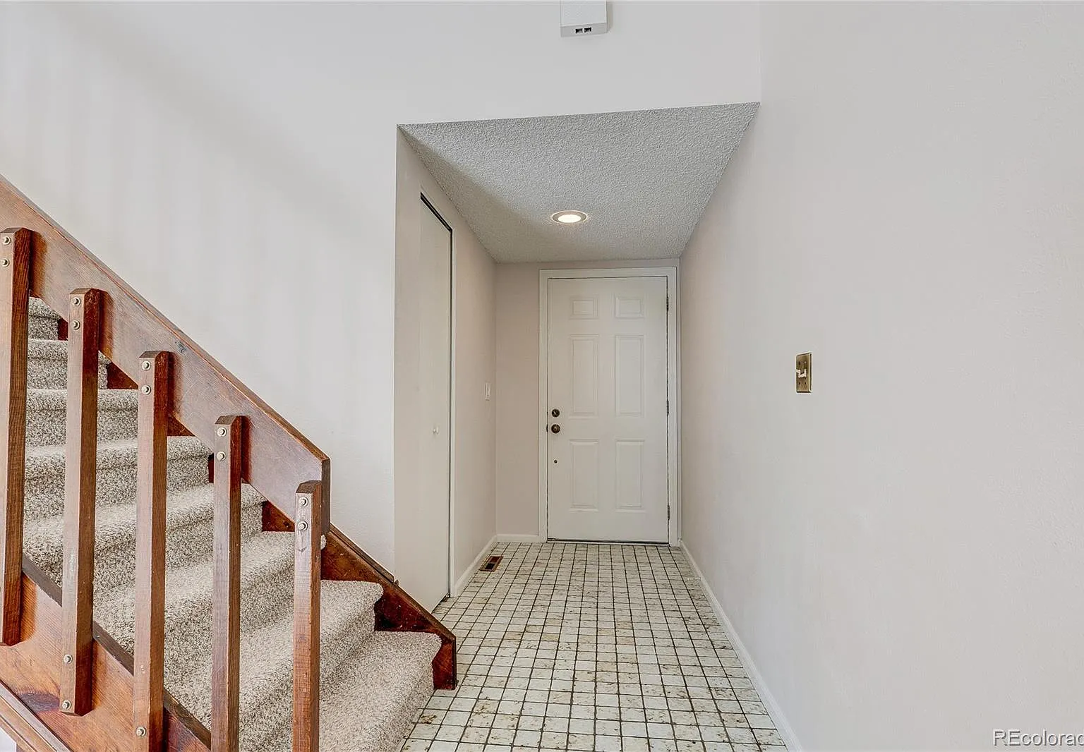 Sandpiper Town Houses — Photo 2