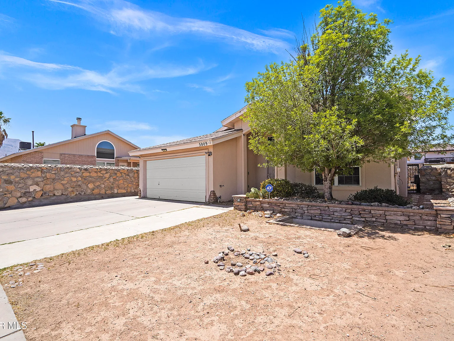 3 bed, 2.0 bath, 1780 sqft, $1,750 — Photo 3